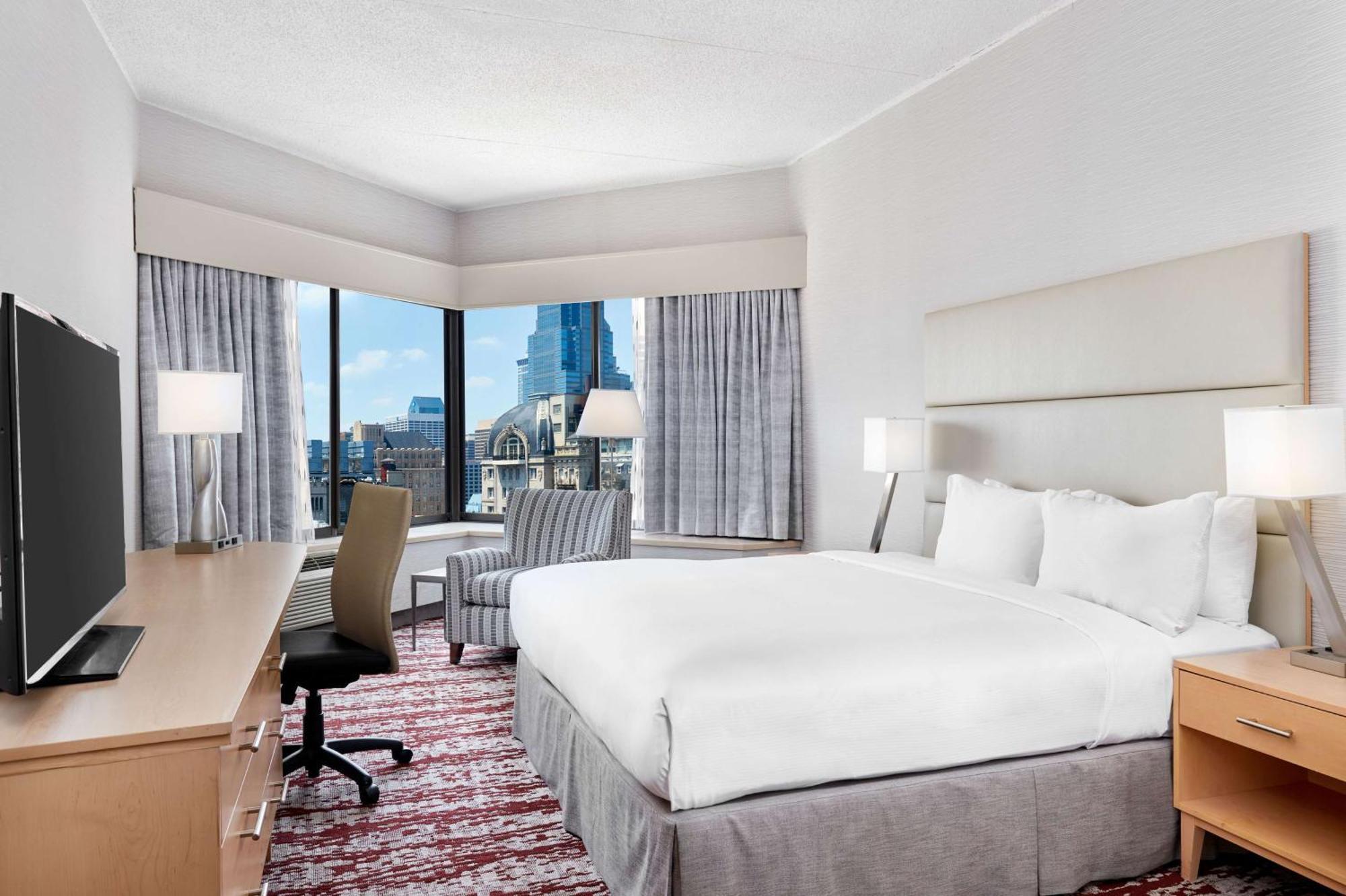 Doubletree By Hilton Center Hotel 4*